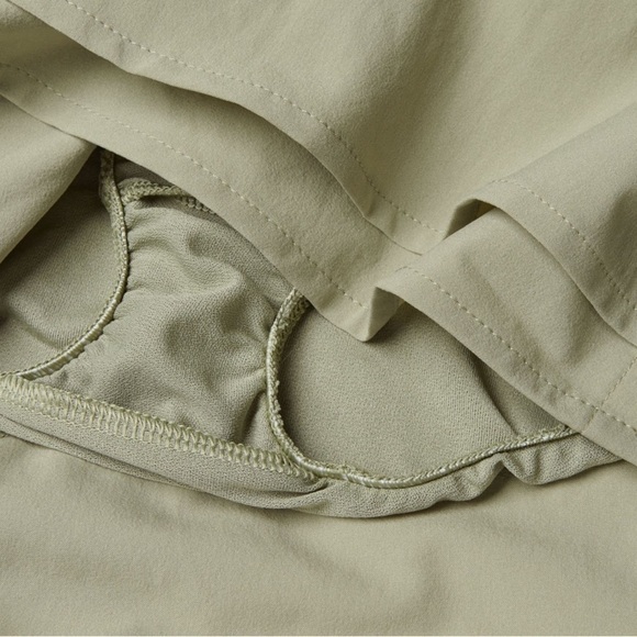 CALIA Women’s Kick it Up Short size large - Picture 6 of 7